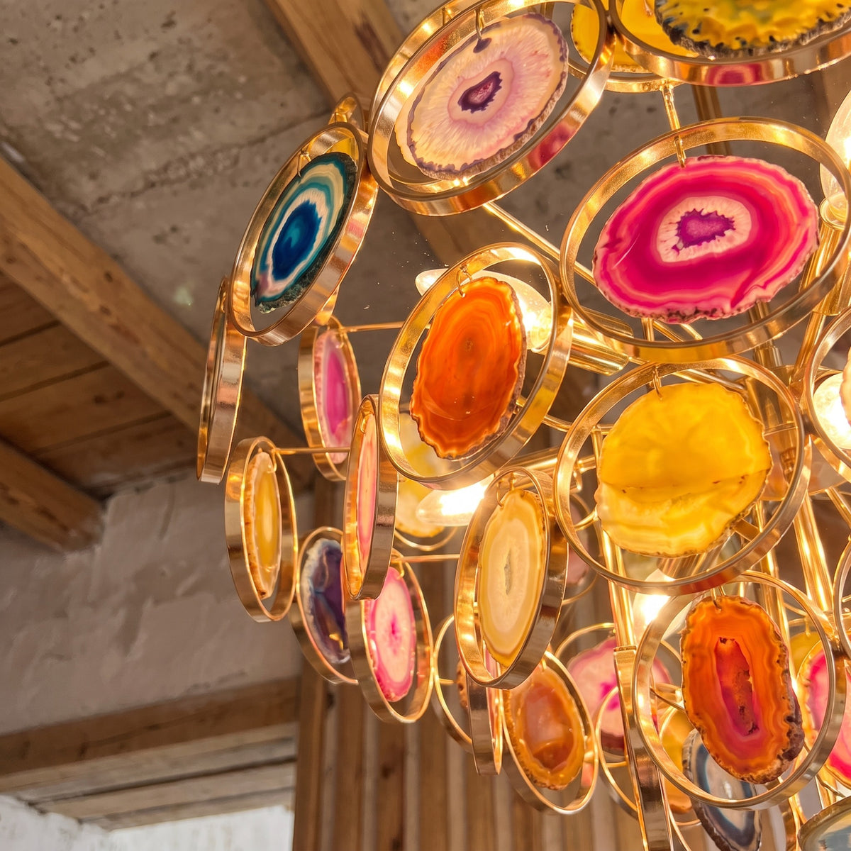 Lustre Agate Multicolore Art Déco : Éclat Luxueux pour Votre Intérieur