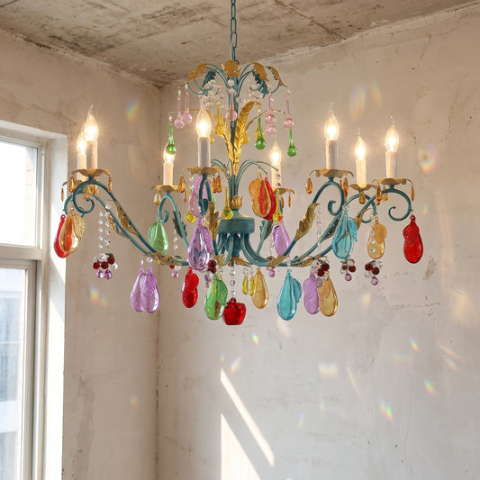 Lustre style Murano turquoise avec 8 lumières E14, ses pampilles en verre coloré rouge, vert, bleu, violet, jaune créent un éclat unique.
