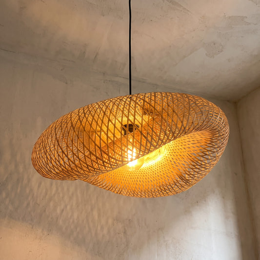 LED-Hängeleuchte aus natürlichem Bambusgeflecht – Boho-Design für Wohn- & Schlafzimmer